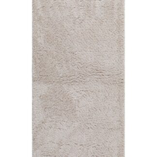 Vit Barbet ryamatta med tjock mjuk lugg i ett modernt vardagsrum