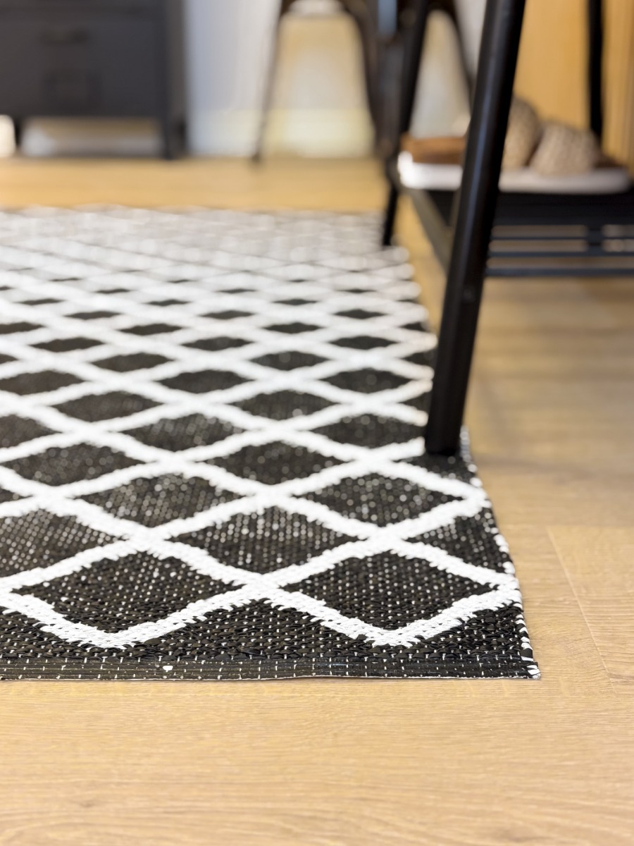 Plastmatta Mimmi Dalli Svart - Image 2