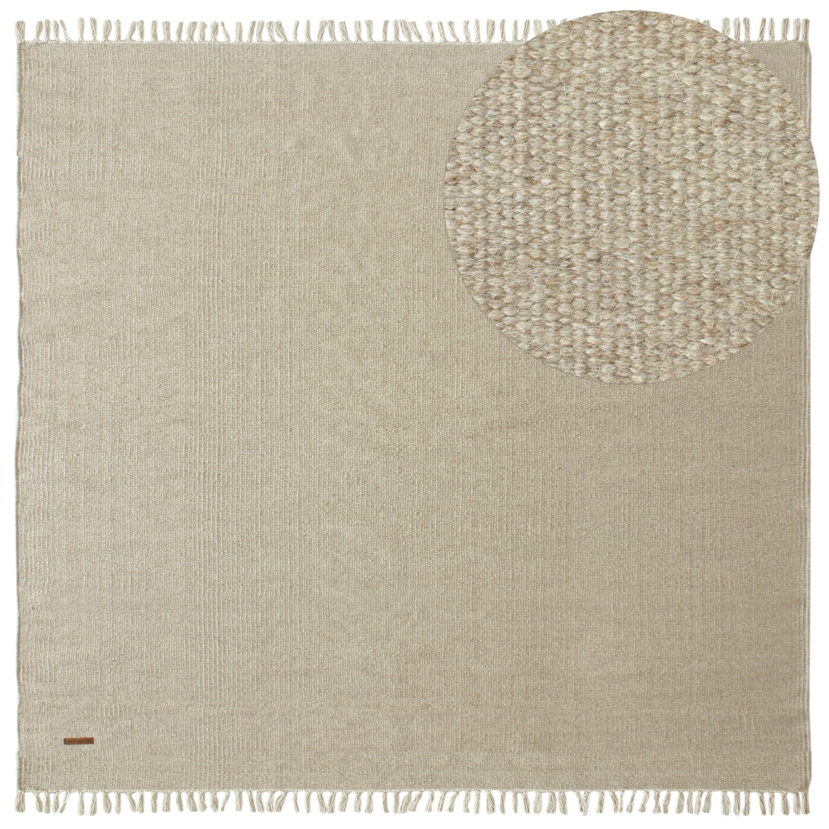 Kvadratisk beige ullmatta Dalen med kortskuren yta och mjuk textur