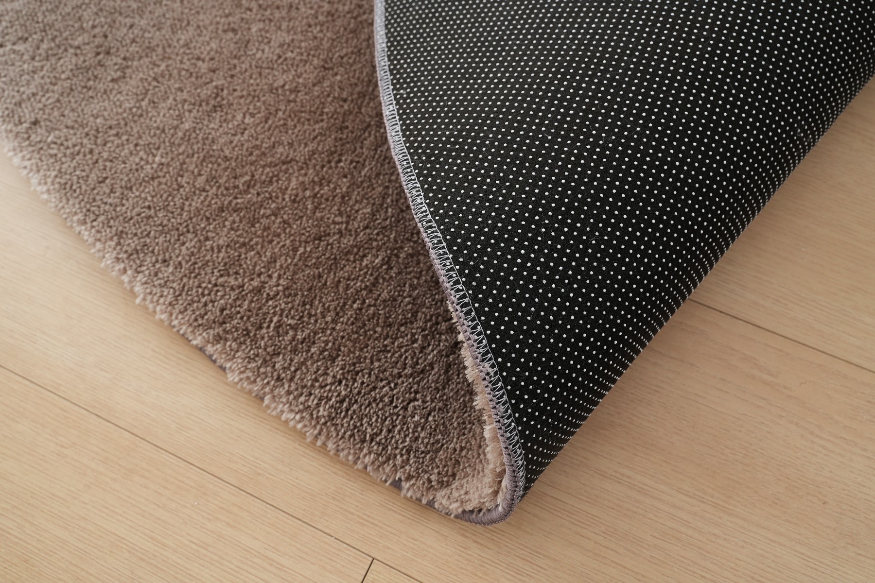 Rund Fluffy Taupe - Image 6