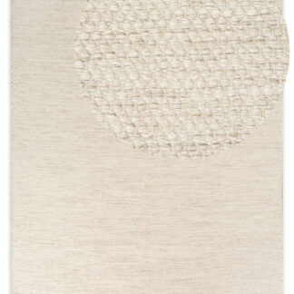 Krämfärgad ull- och bomullsmatta med mjuk textur och cirka 10 mm tjocklek i ett elegant rum