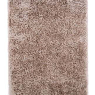 Beige Valby ryamatta av mjuk polyester med cirka 35 mm tjocklek i ett vardagsrum