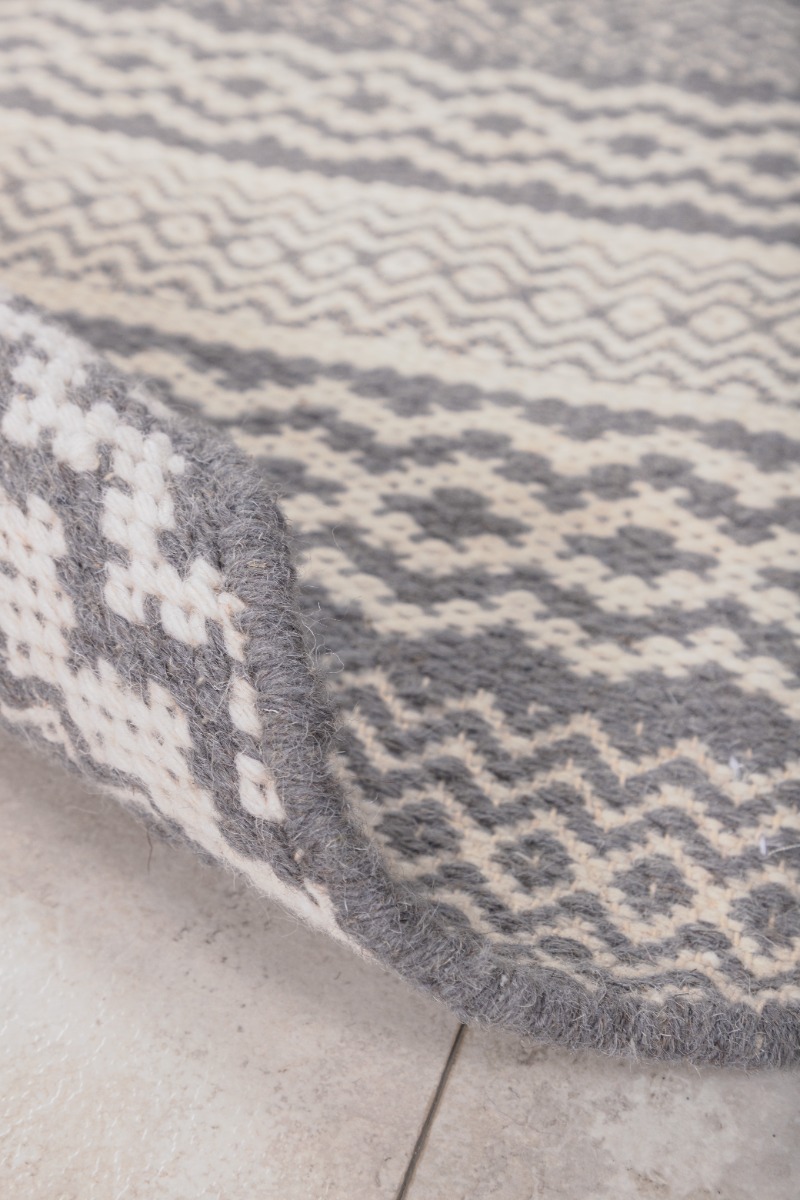 Taro Ljusgrå Rund - Image 6