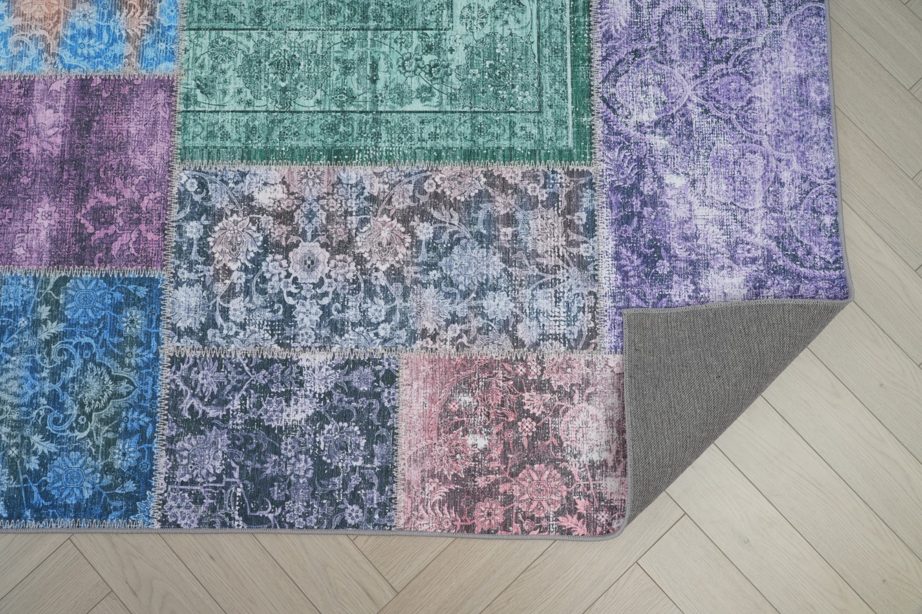 Patchwork Matta Vero Rosso Multi - Image 3